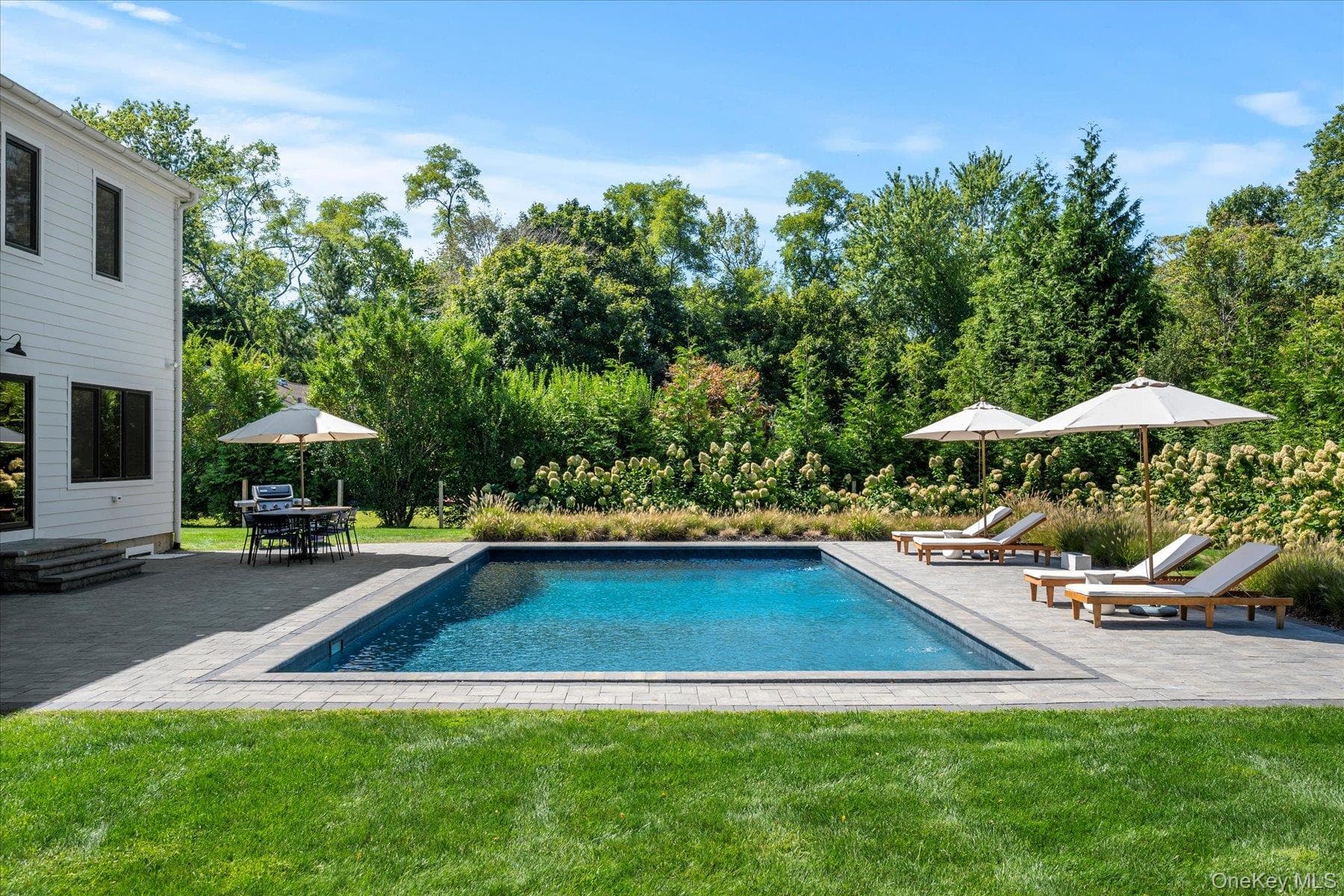660 Sutton Place thumbnail 21