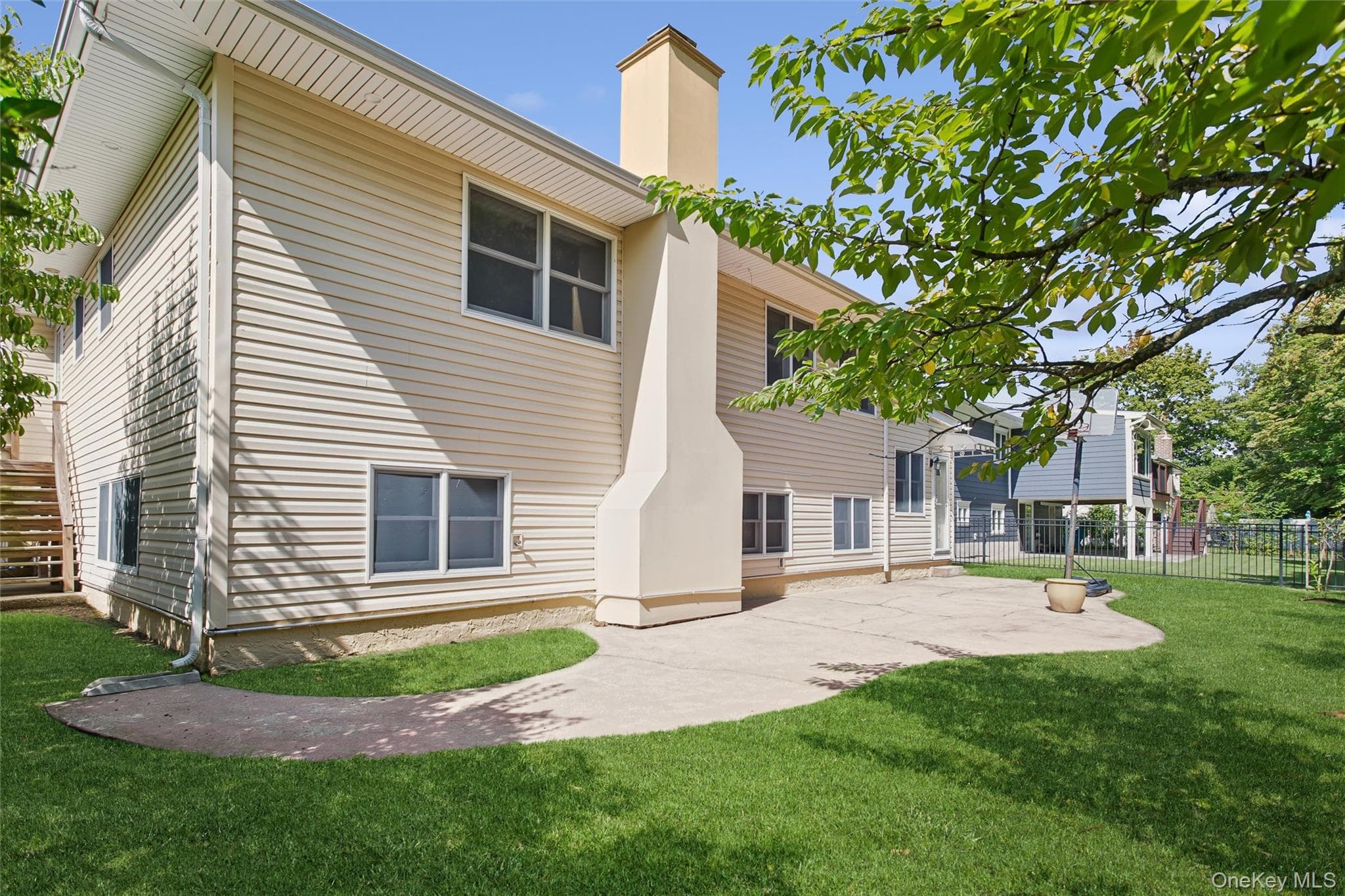 1031 Fordham Lane thumbnail 18