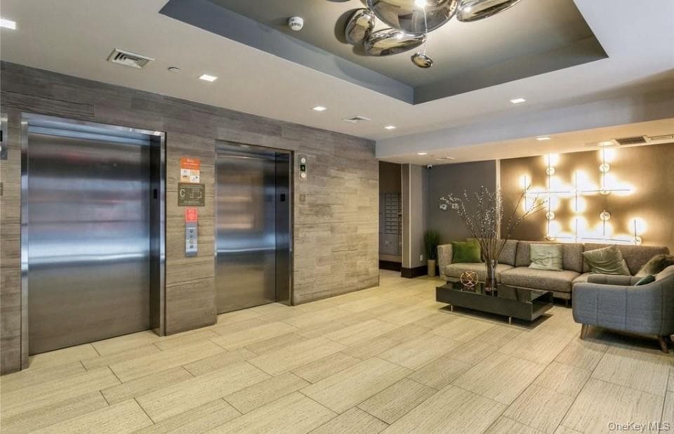 39-16 Prince Street Unit: 8E thumbnail 4