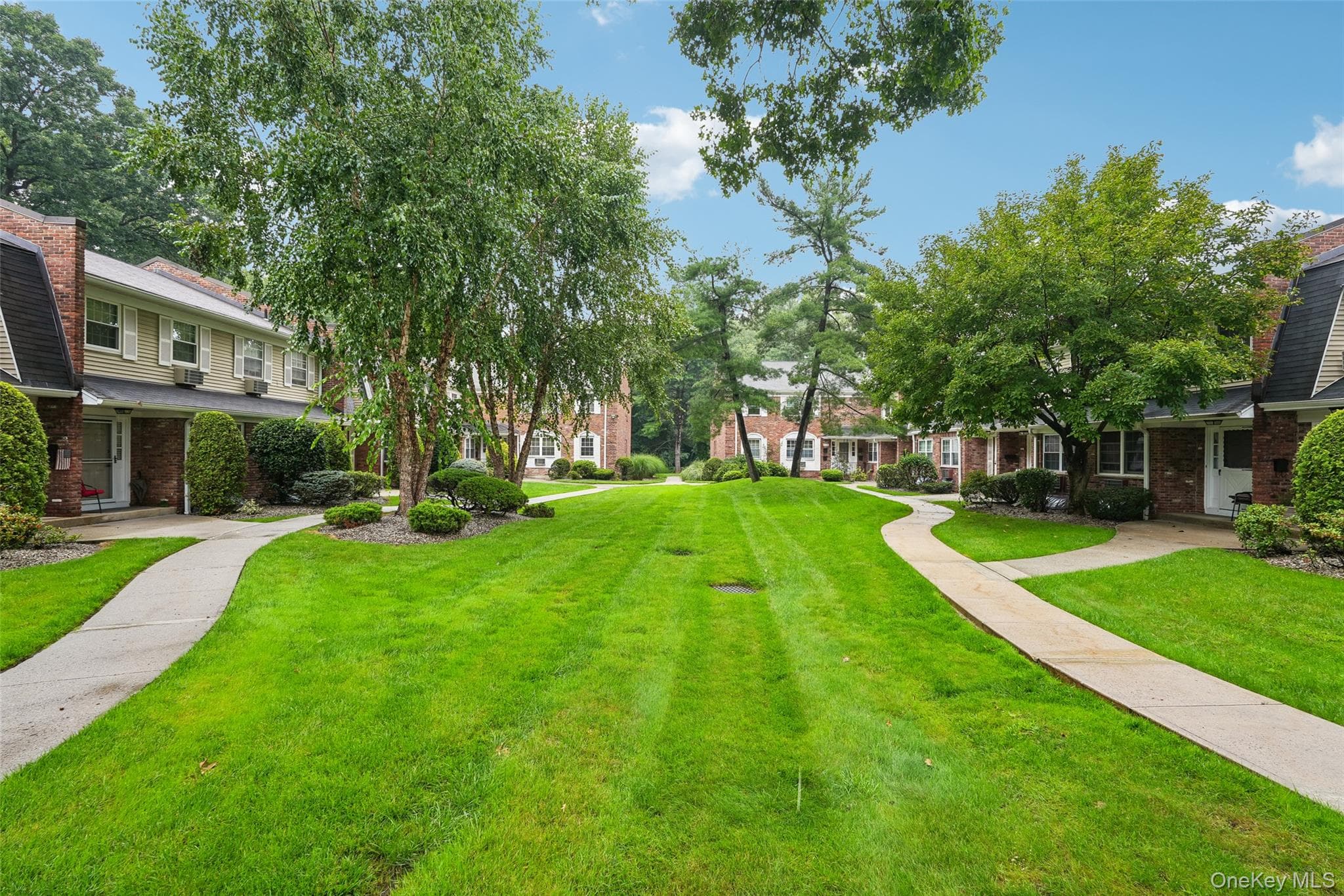 192 Doxbury Lane thumbnail 25