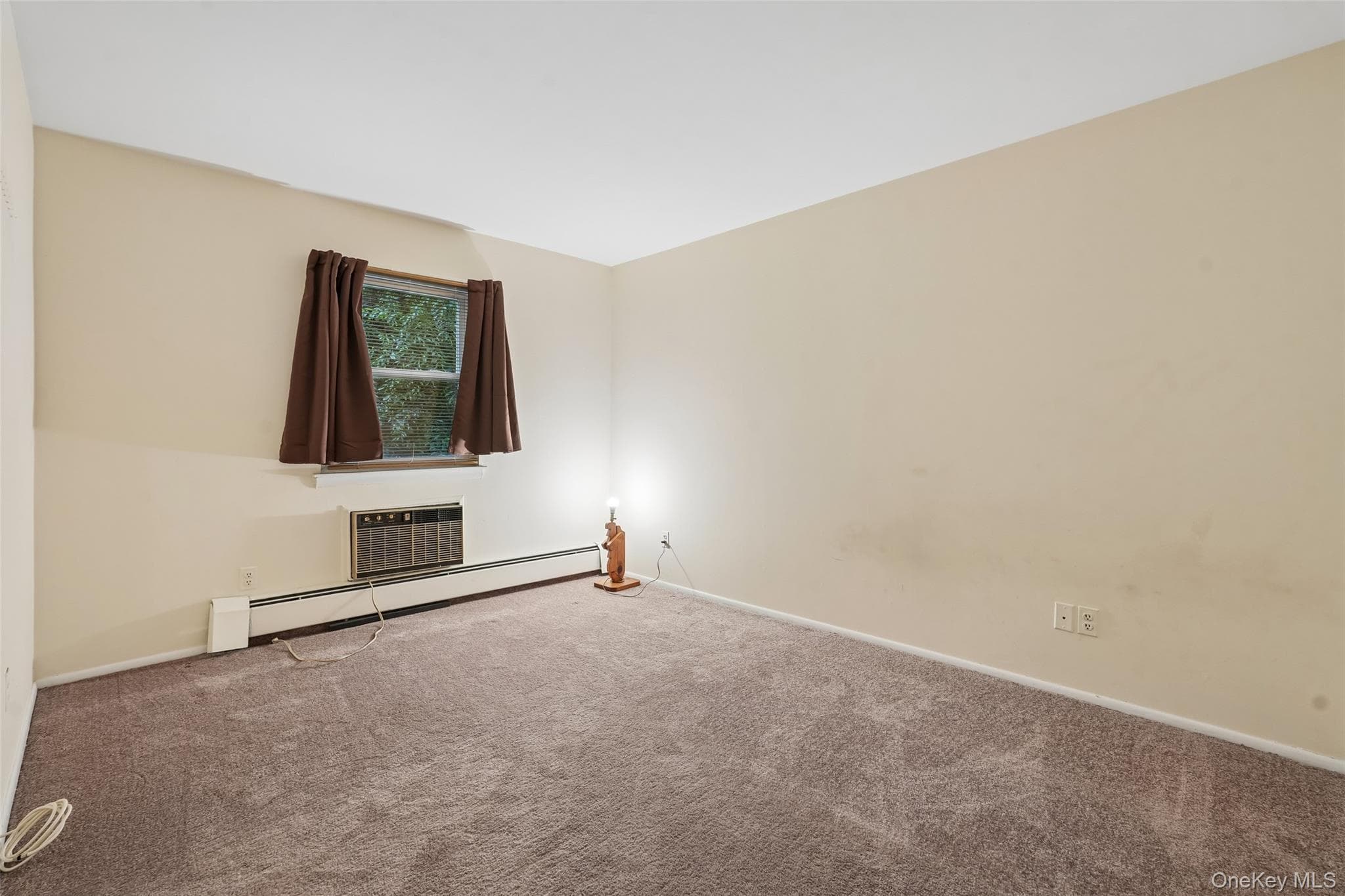192 Doxbury Lane thumbnail 16