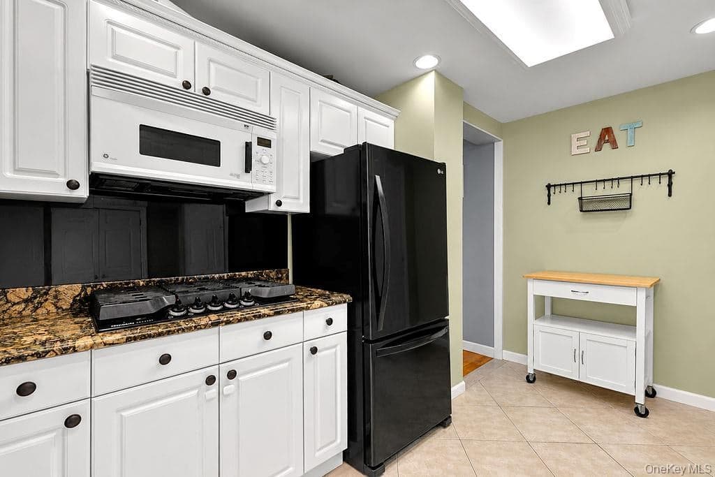 151-35 84th Street Unit: 5G thumbnail 4