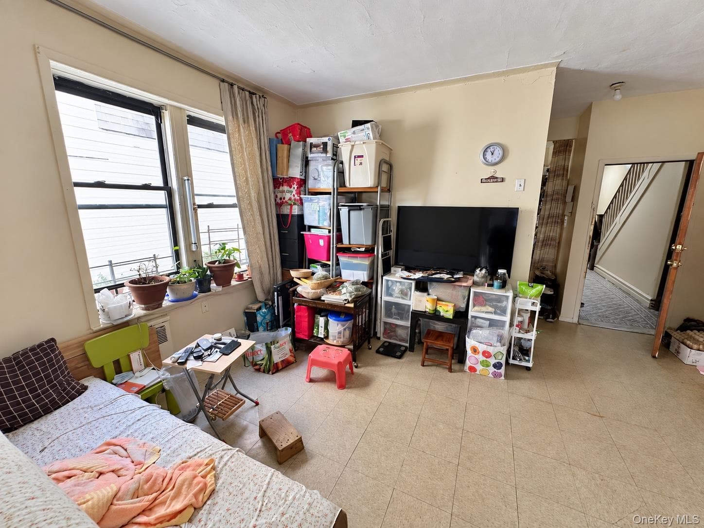 2137 E 14th Street thumbnail 16