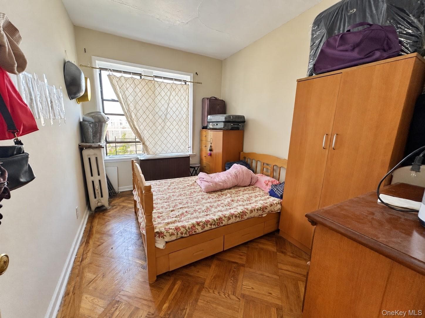 2137 E 14th Street thumbnail 27