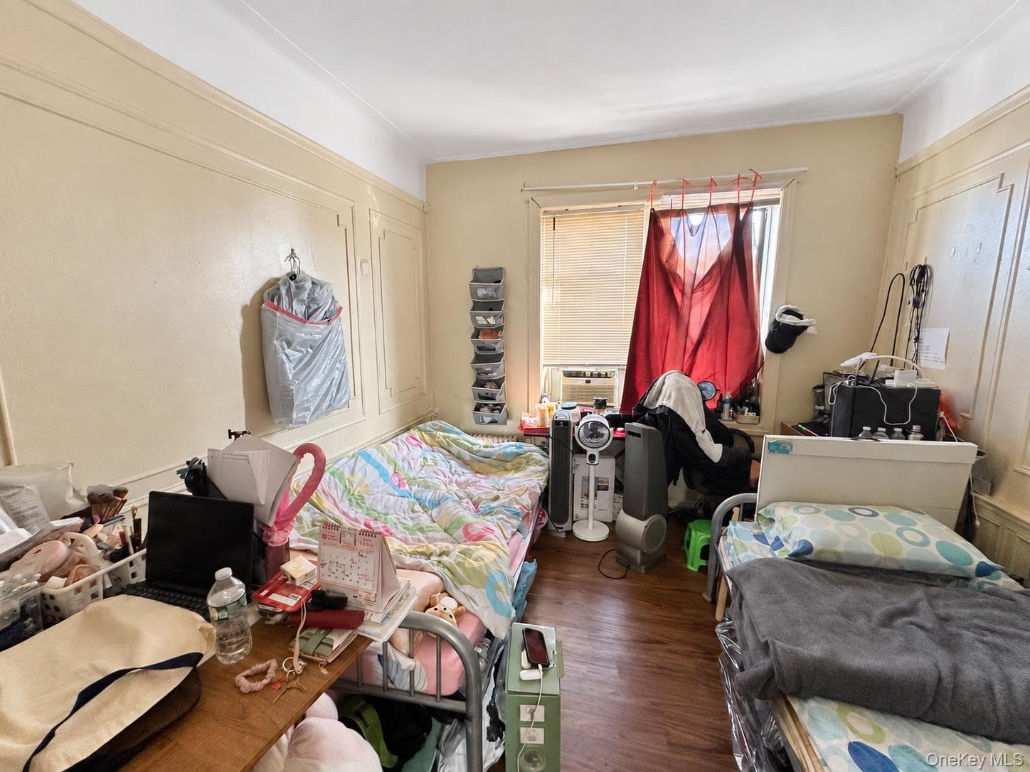 2137 E 14th Street thumbnail 35