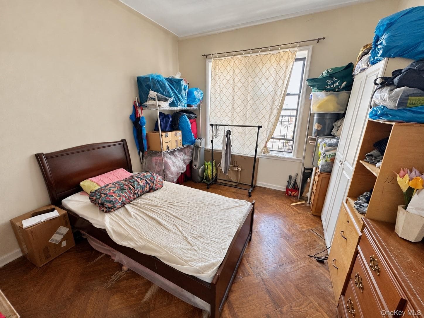 2137 E 14th Street thumbnail 28