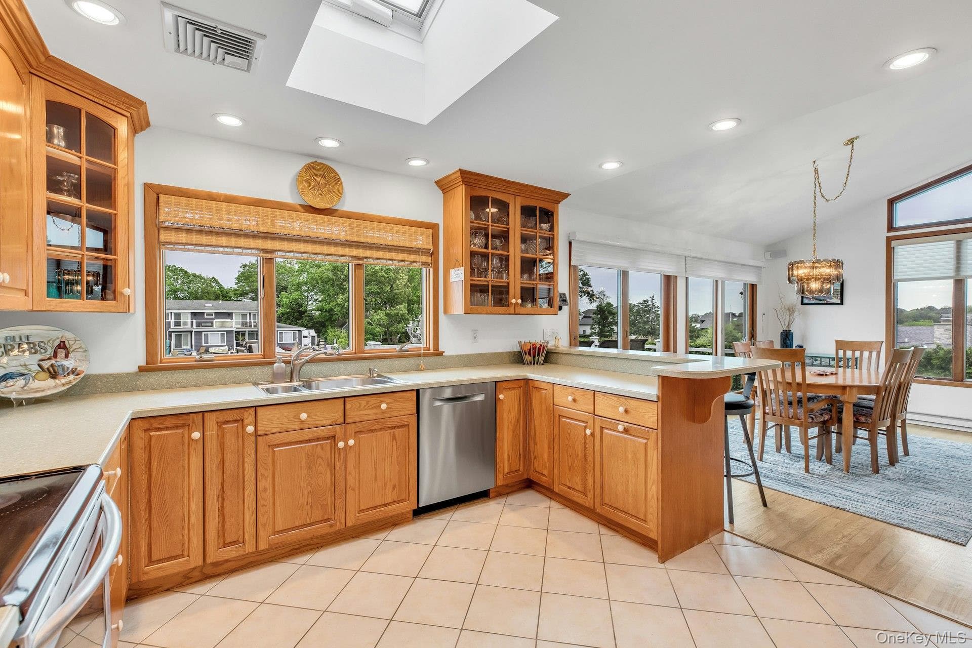 6 Mill Pond Road thumbnail 13