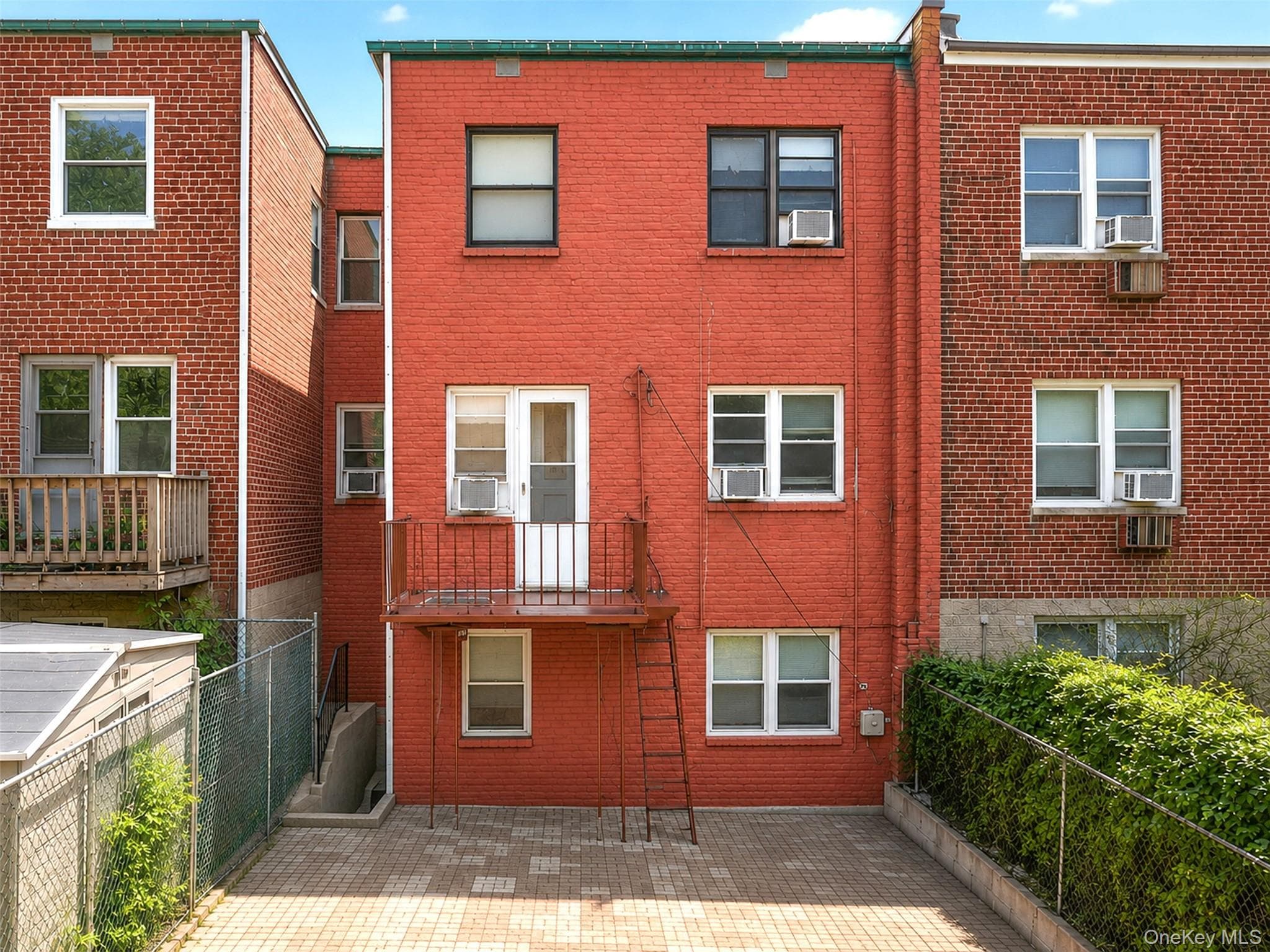 61-40 219th Street thumbnail 2