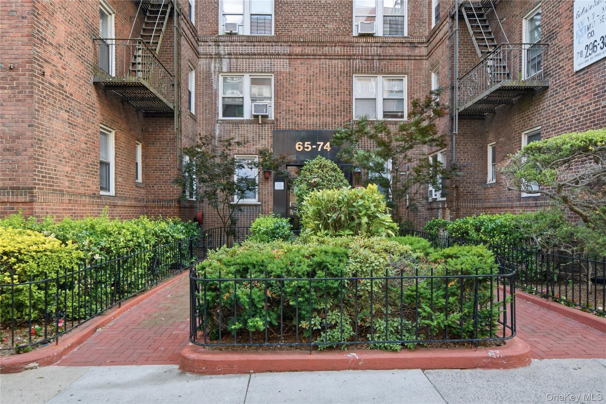 65-74 Saunders Street Unit: 3H thumbnail 2