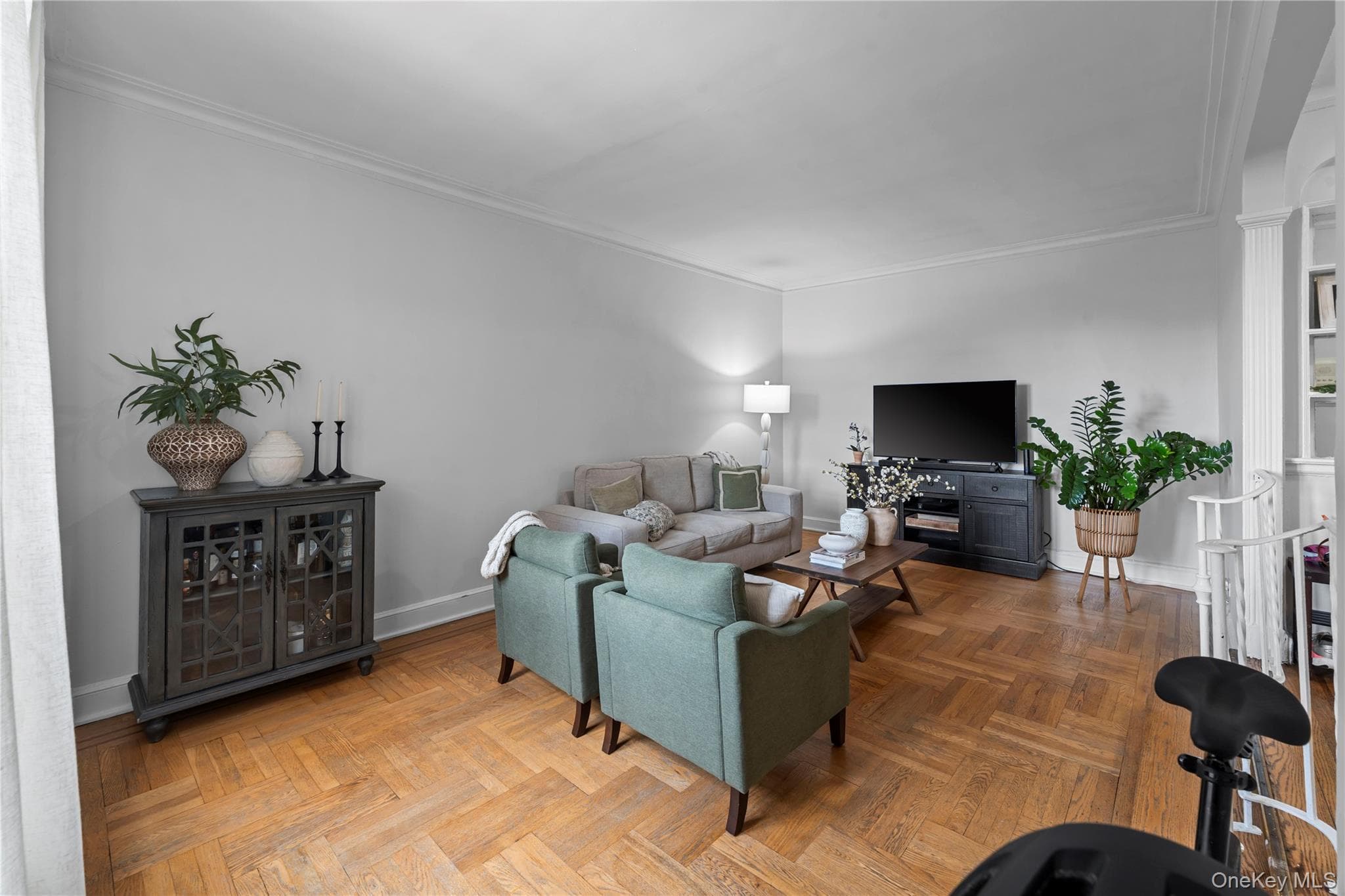3245 Perry Avenue Unit: 6F thumbnail 4