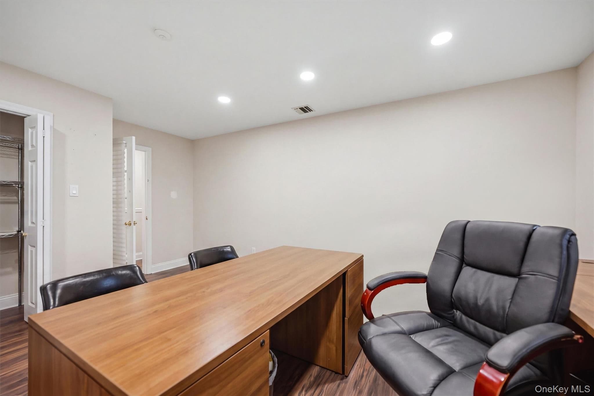 18 Laurel Road thumbnail 18