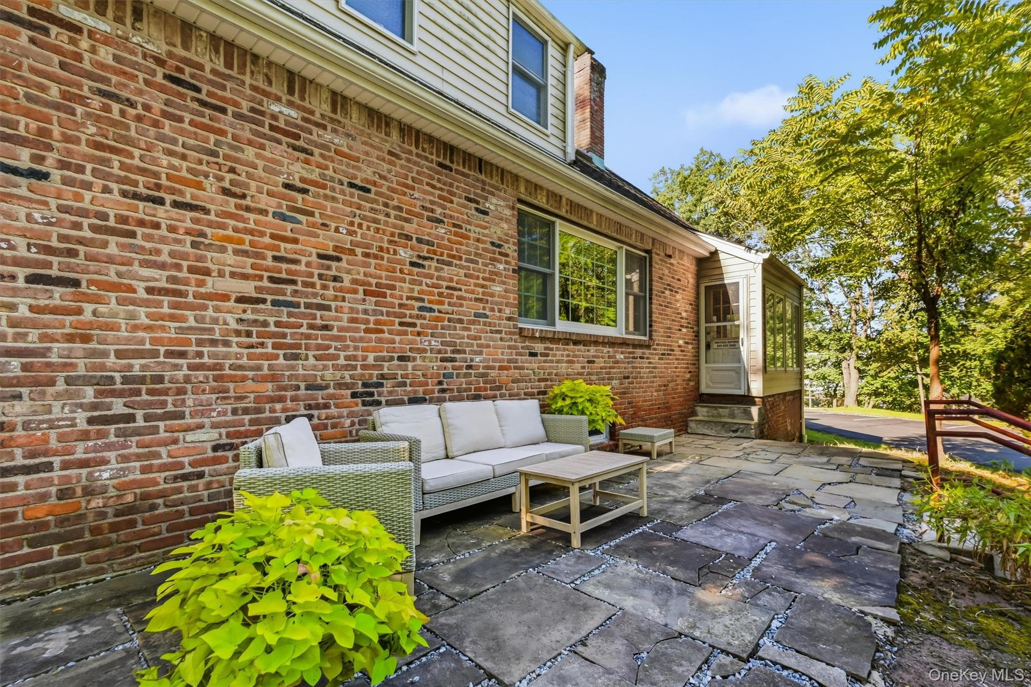 18 Laurel Road thumbnail 44