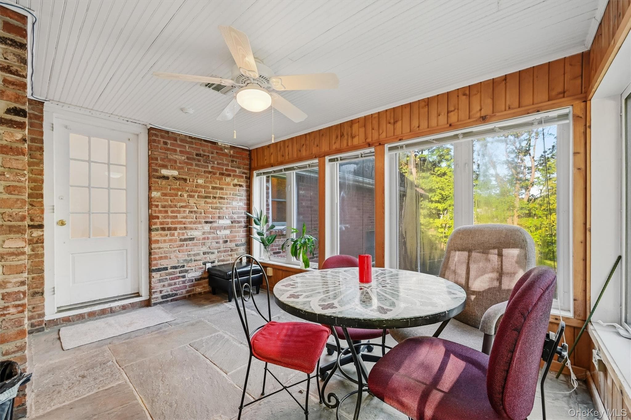 18 Laurel Road thumbnail 43