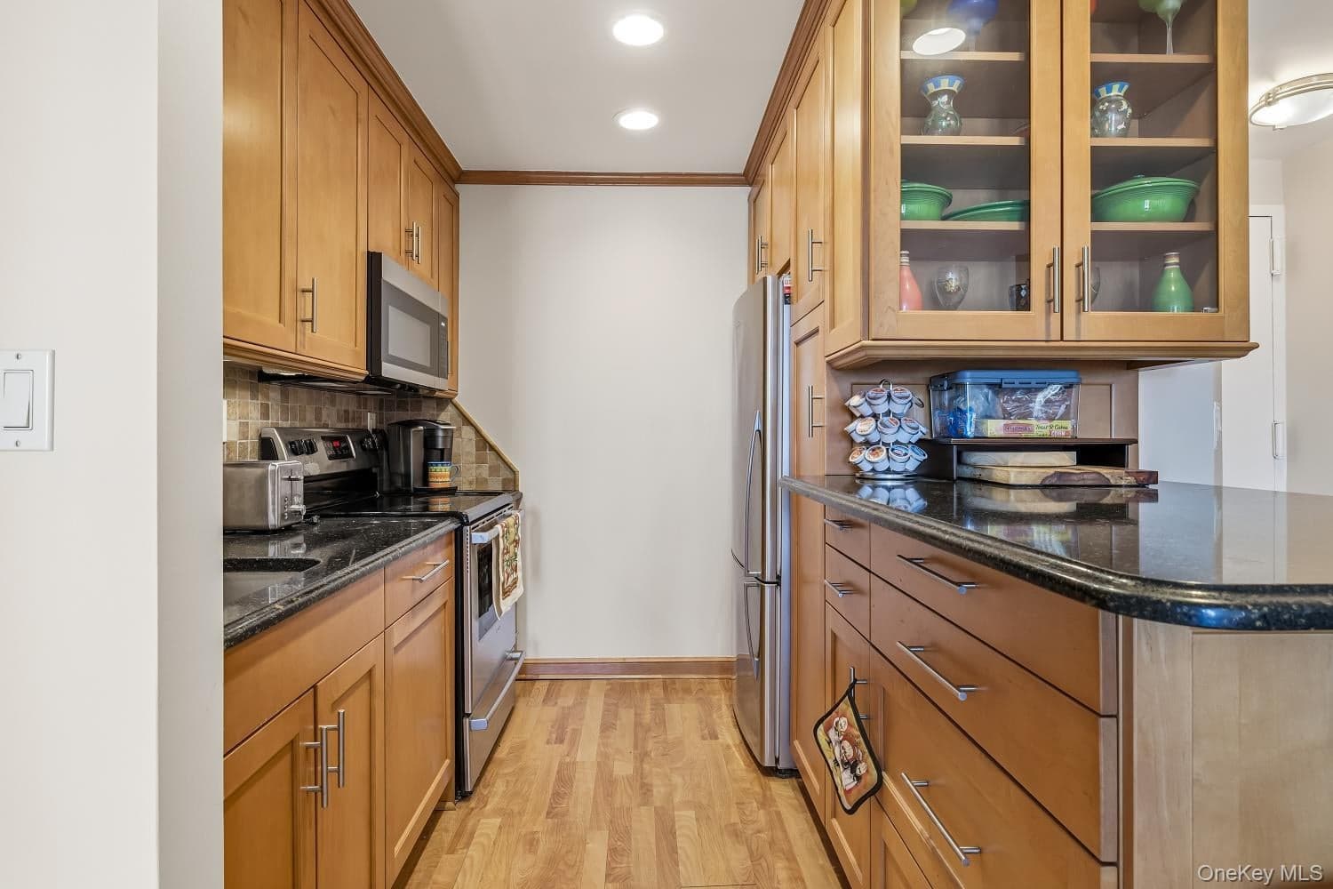 185 W Park Avenue Unit: 406 thumbnail 16