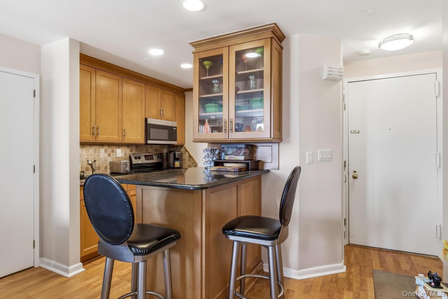 185 W Park Avenue Unit: 406 thumbnail 15