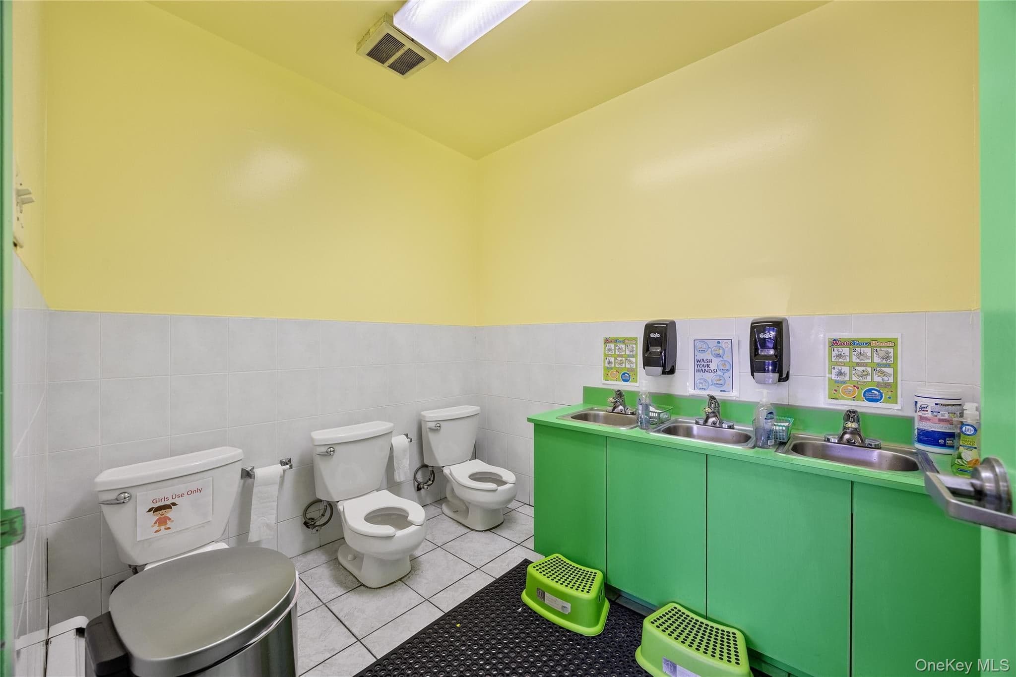 880 60th Street Unit: 1A thumbnail 7