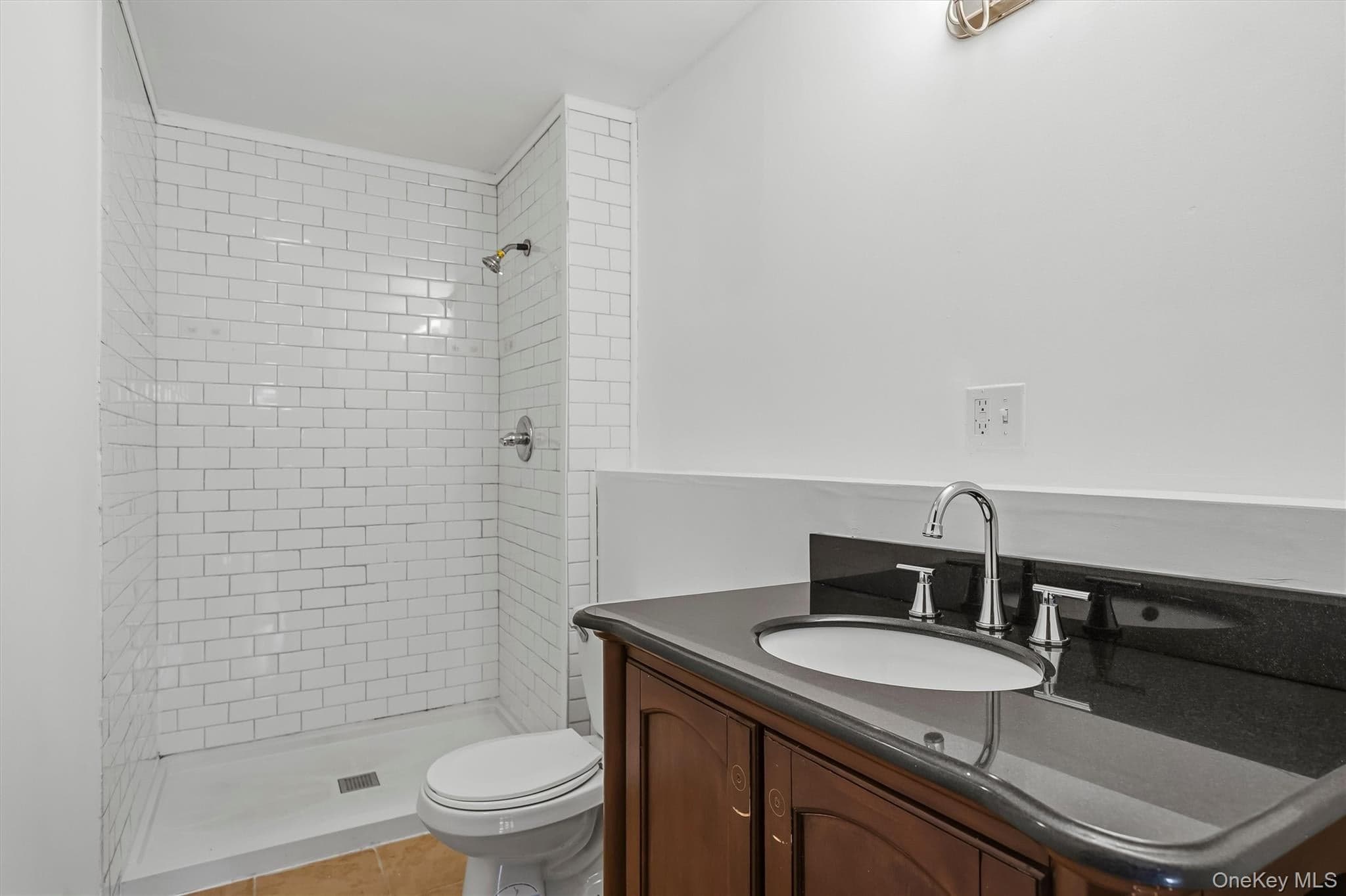 32 Kingston Avenue thumbnail 24