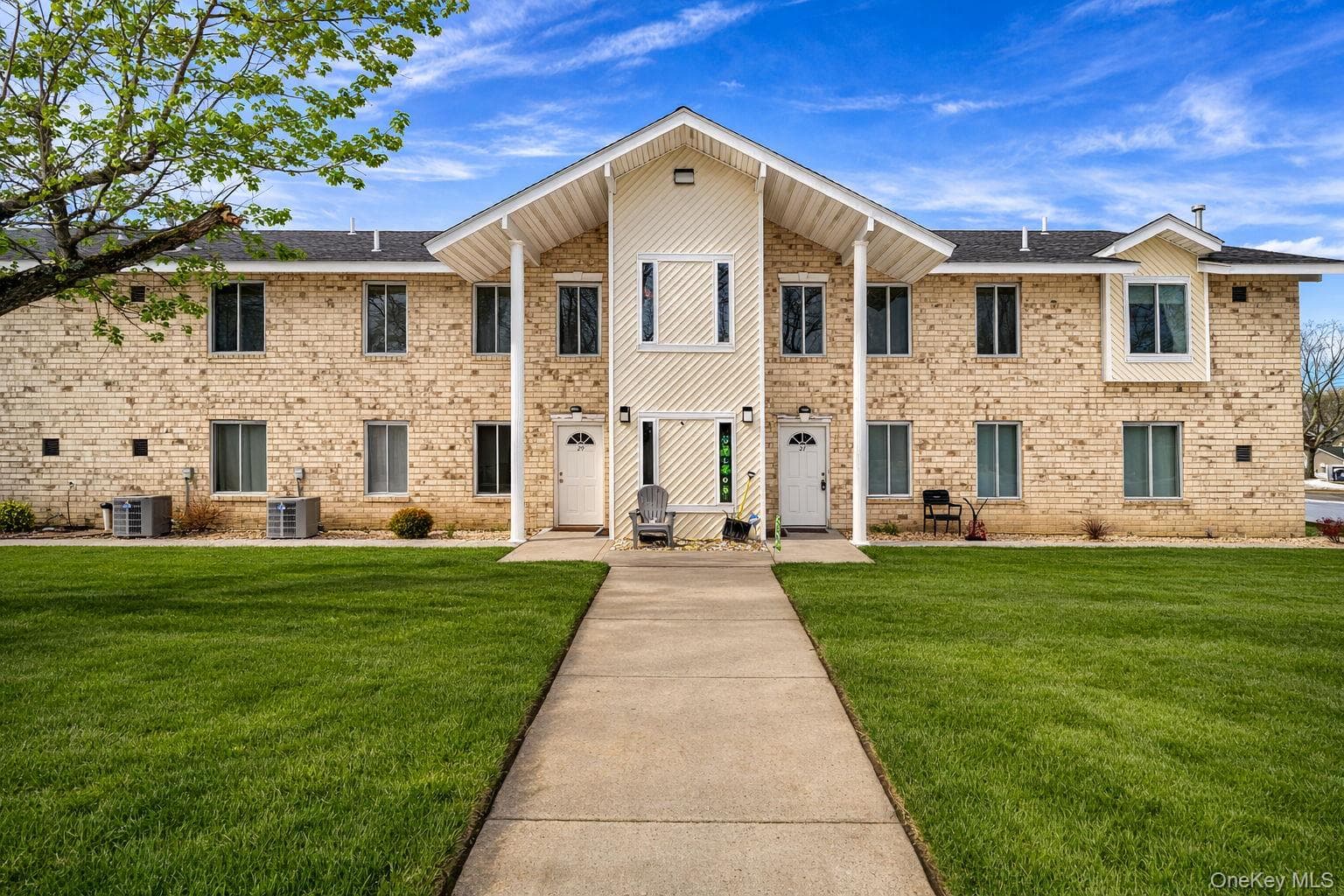30 El Camino Ct Ct Unit: 30, Coram