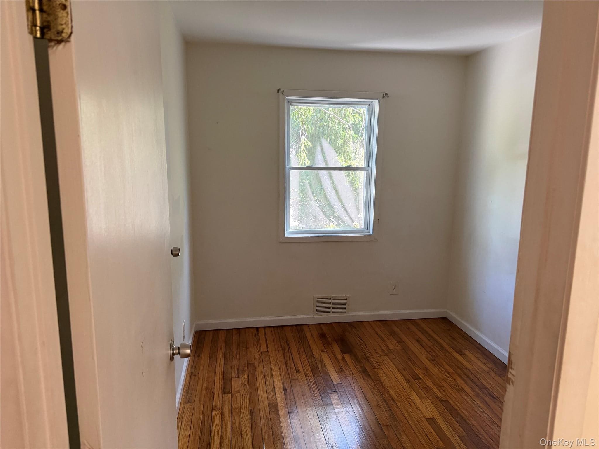 748 Doane Avenue thumbnail 10