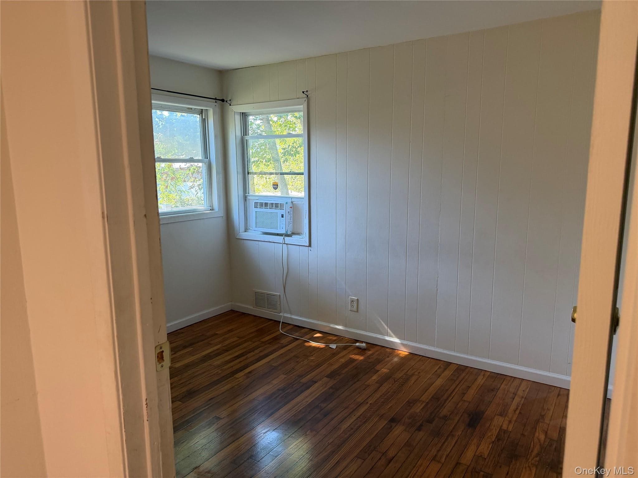 748 Doane Avenue thumbnail 11