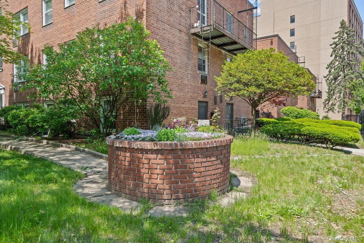 6299 Broadway Unit: C3A thumbnail 15