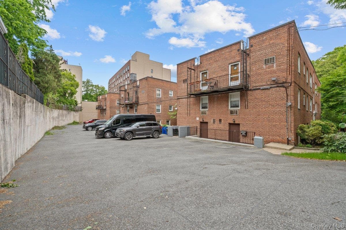 6299 Broadway Unit: C3A thumbnail 16