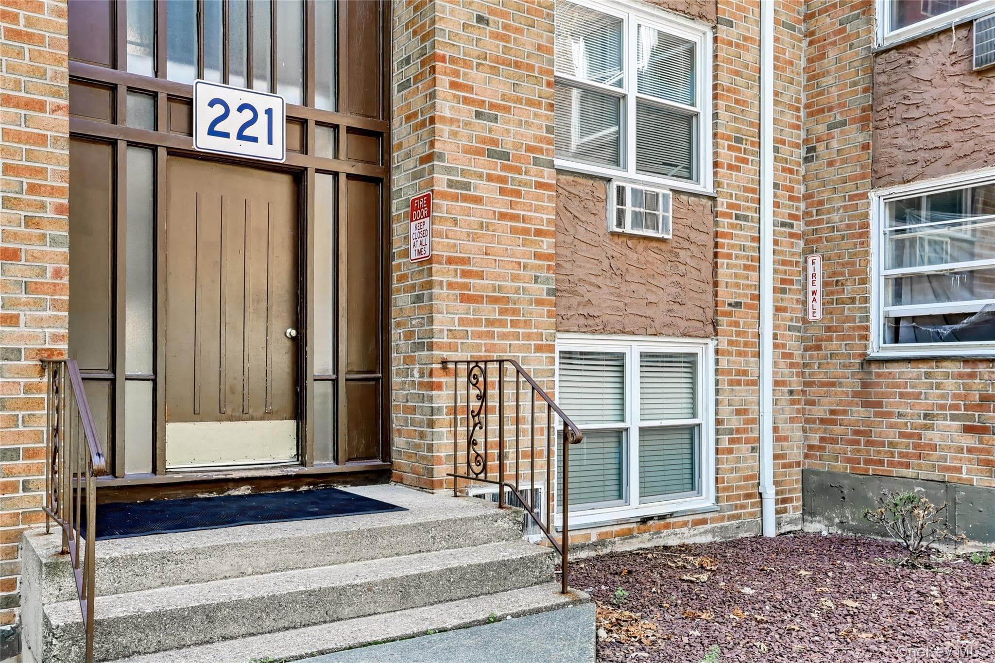 221 Kearsing Parkway Unit: E thumbnail 3