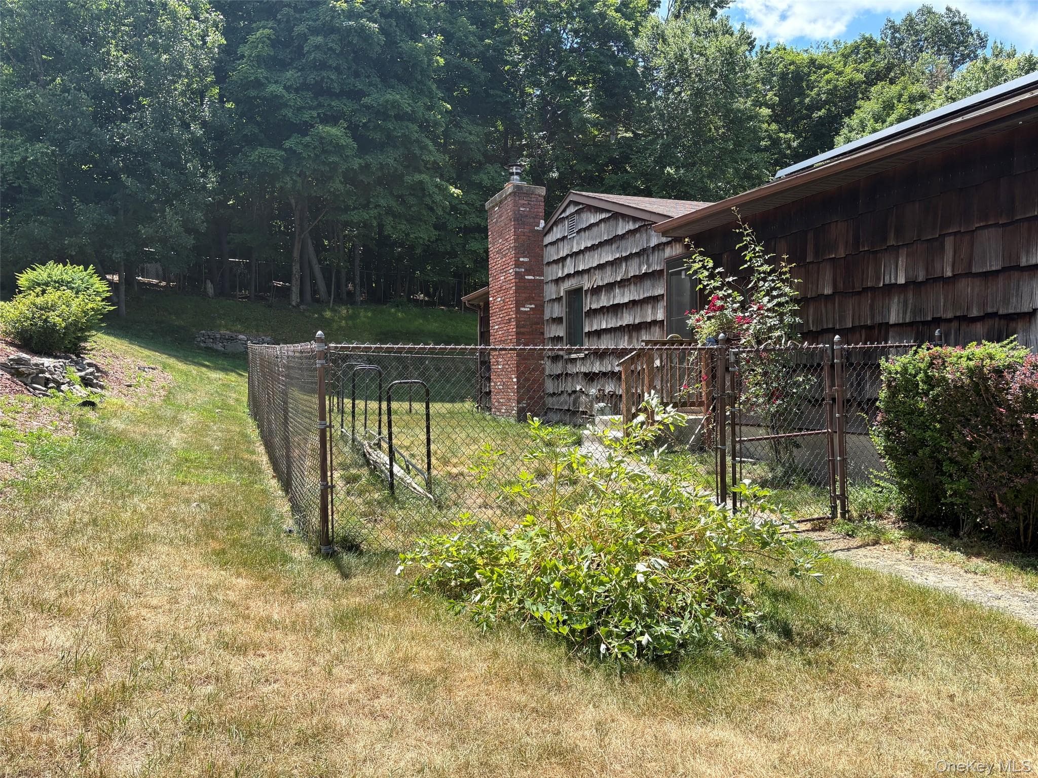 12 Arlington Drive thumbnail 8
