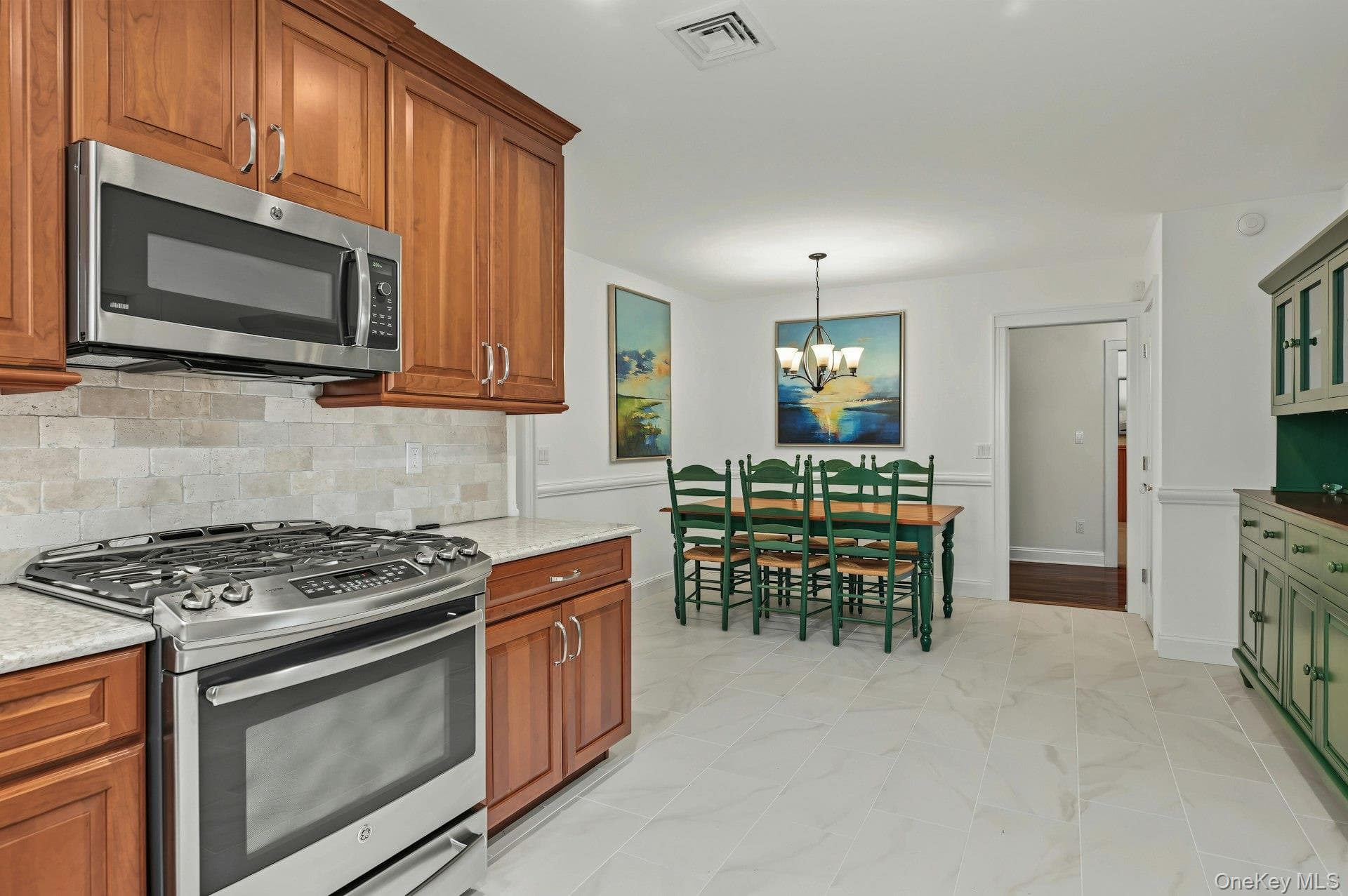 23 Allen Road thumbnail 10