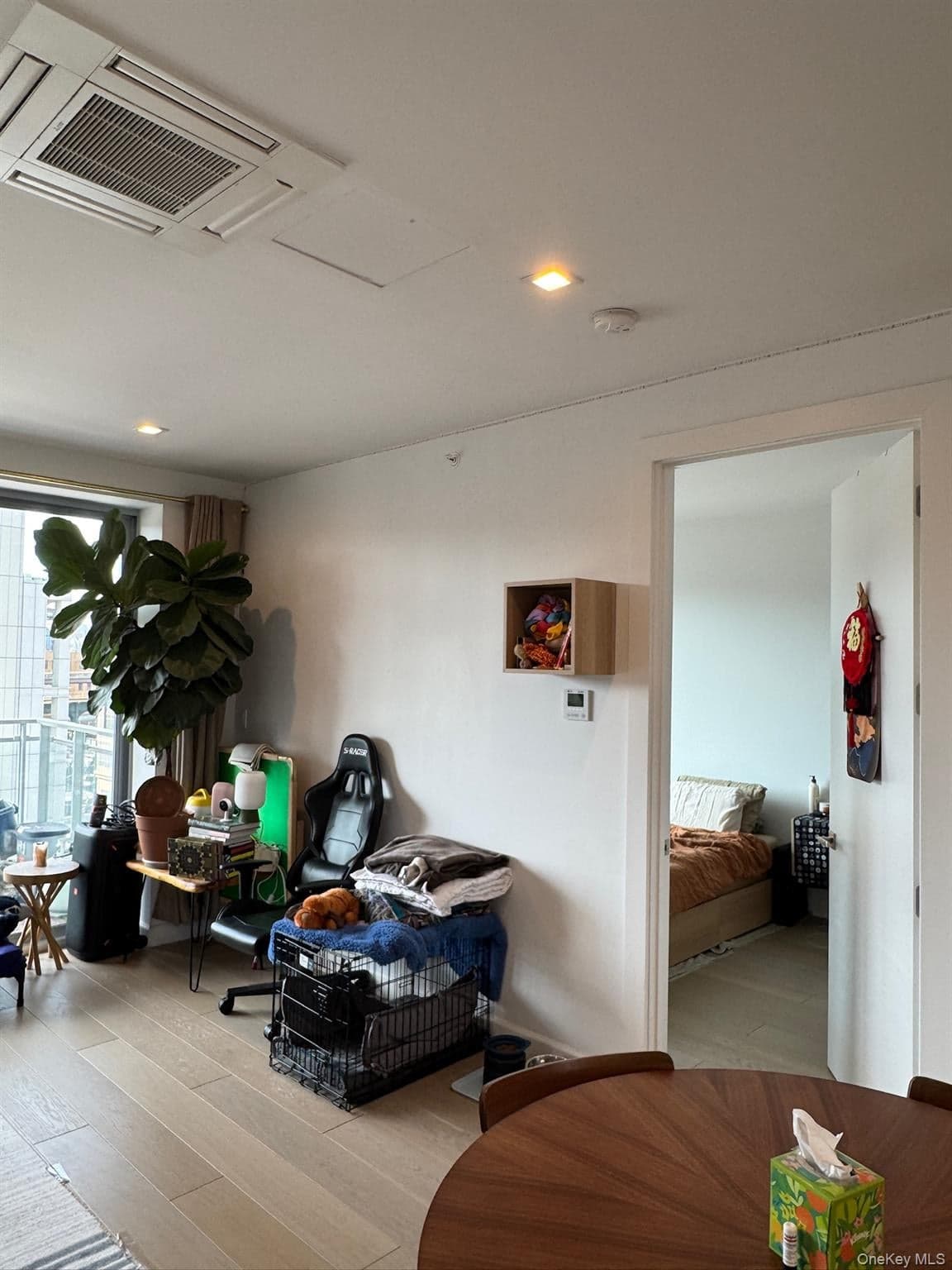 4244 Crescent Street Unit: 6B thumbnail 10