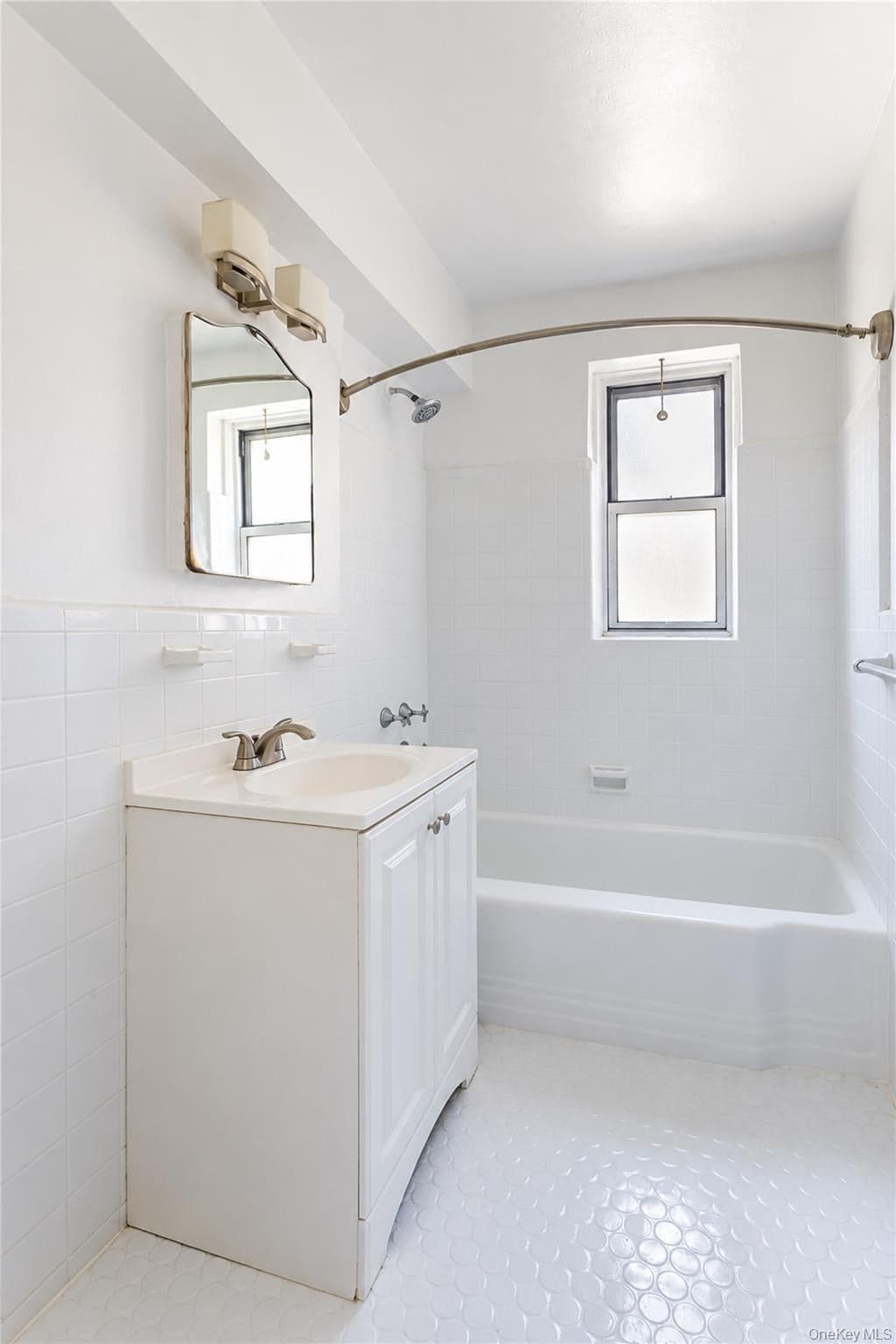 3299 Cambridge Avenue Unit: 4F thumbnail 8