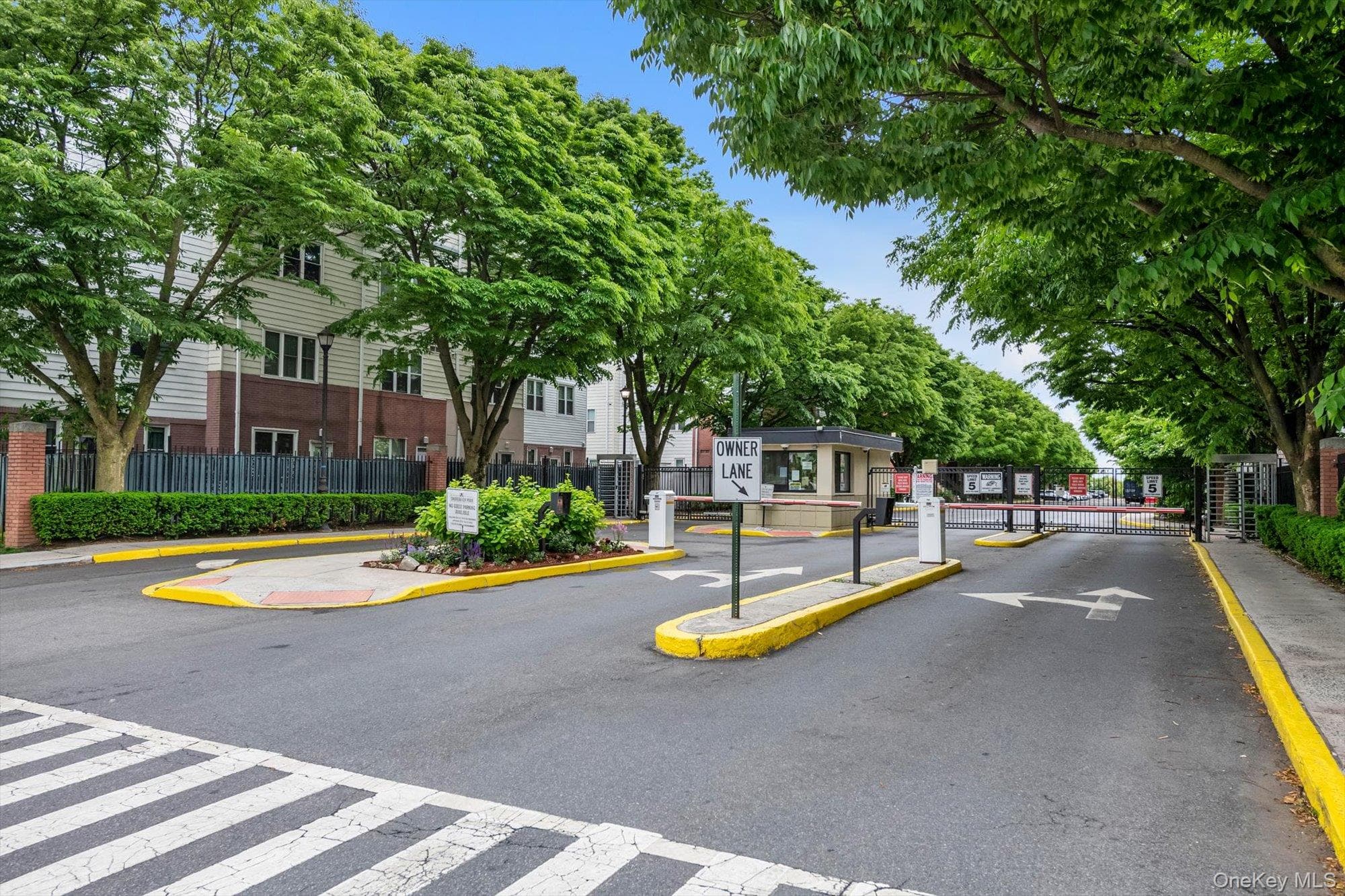 126 Sunset Boulevard Unit: 11126, Bronx