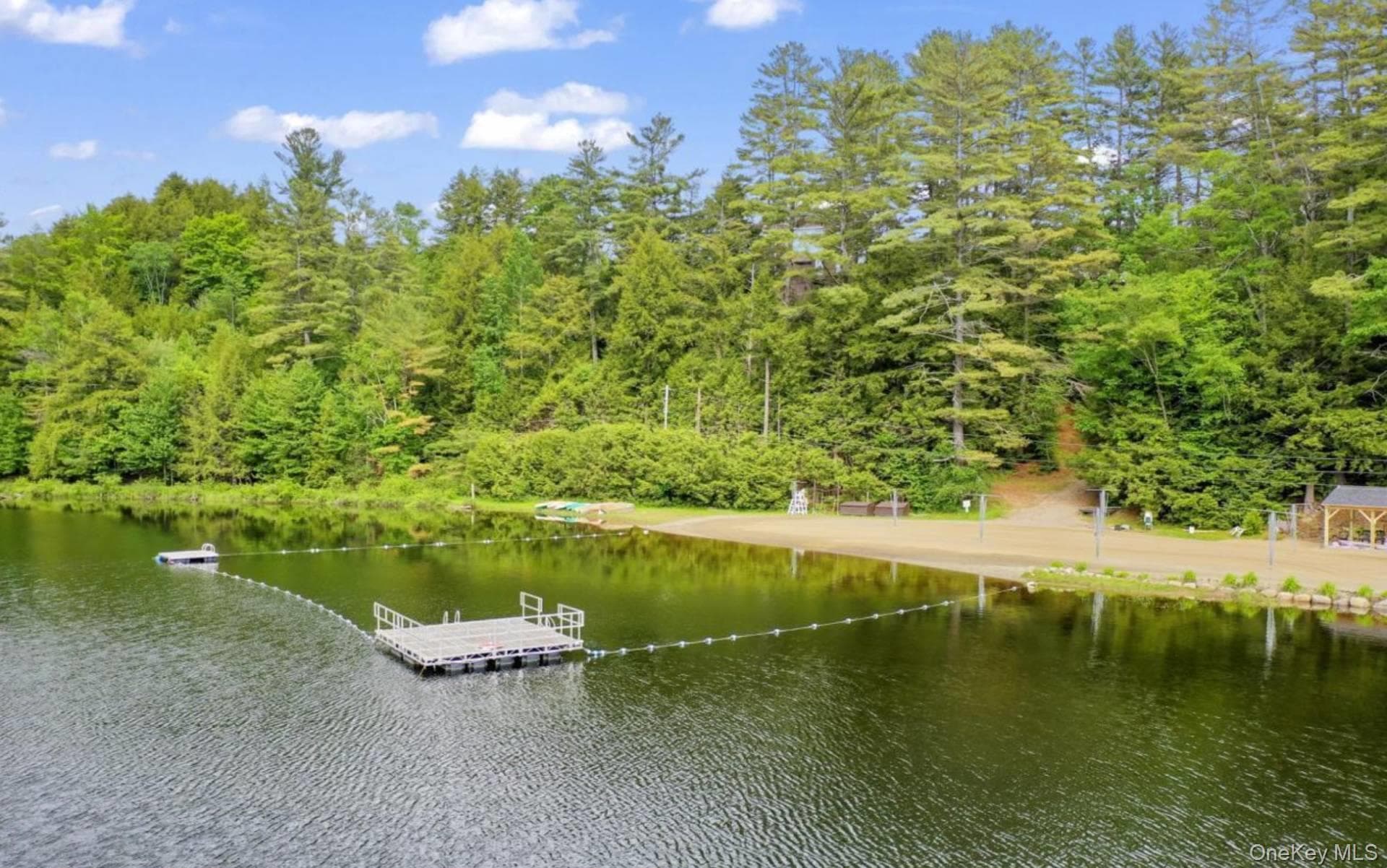 112 Balsam Crest Road thumbnail 3