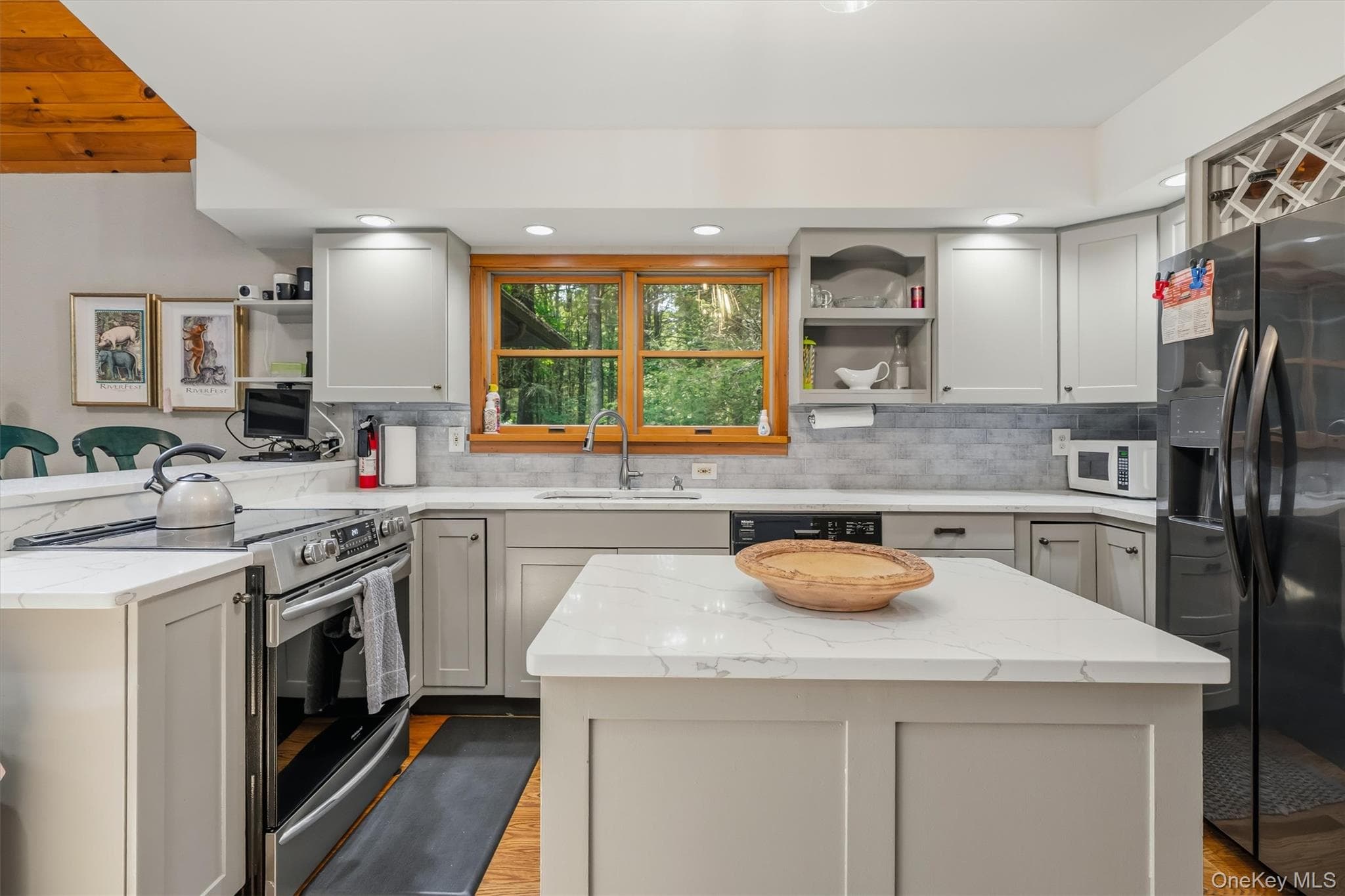 111 Deer Meadow Road thumbnail 16