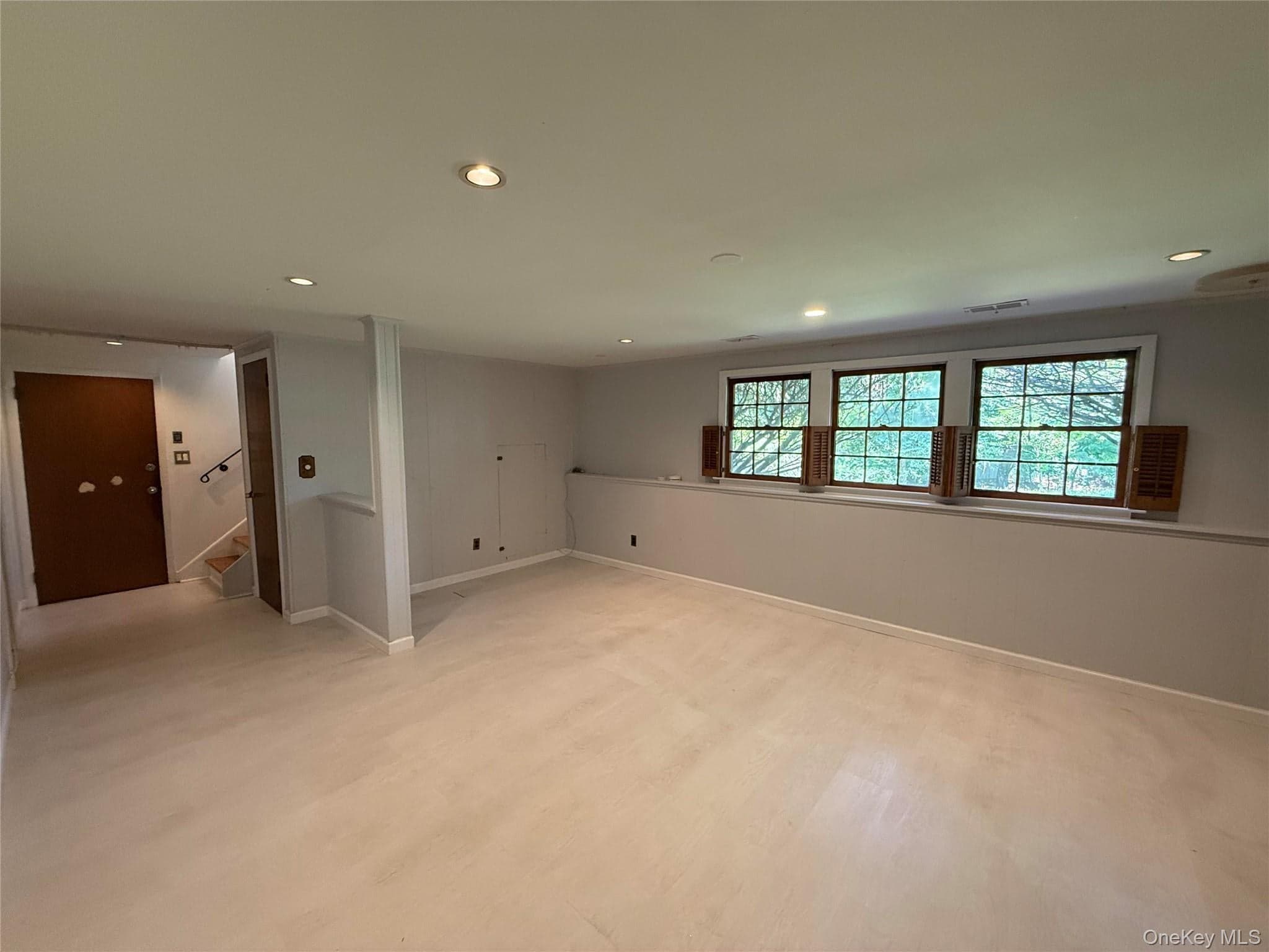 58 Quakerbridge Road thumbnail 4