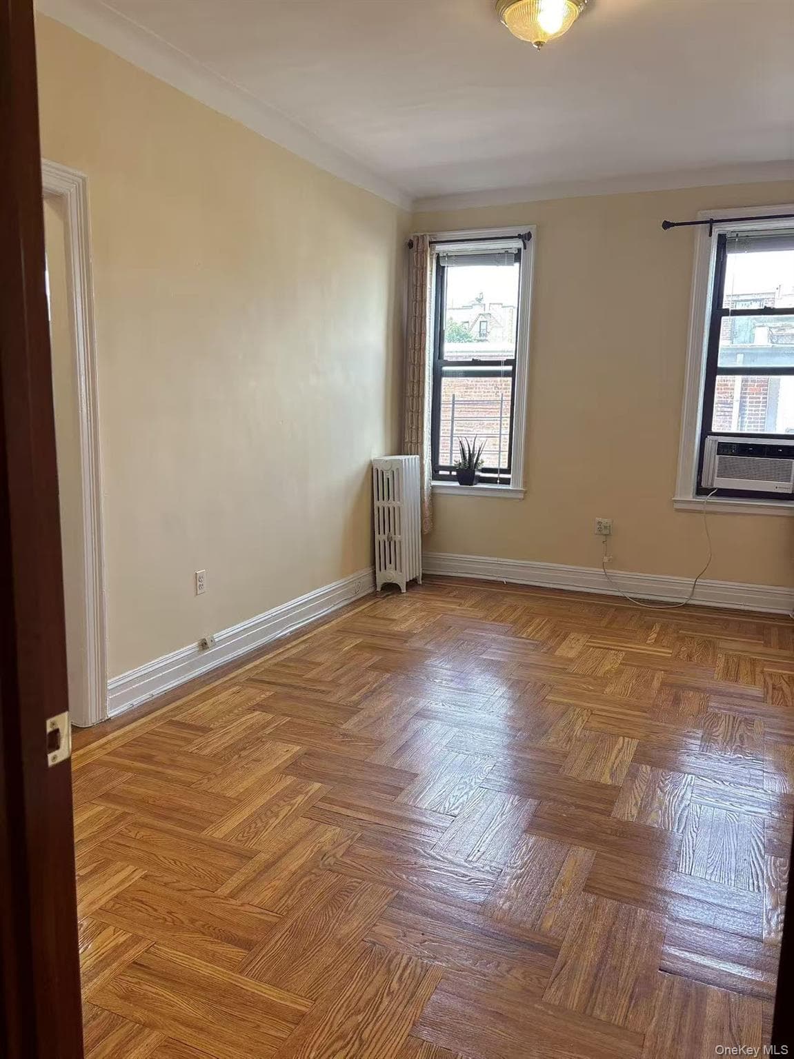 37-16 83 Street Unit: 3F photo 1