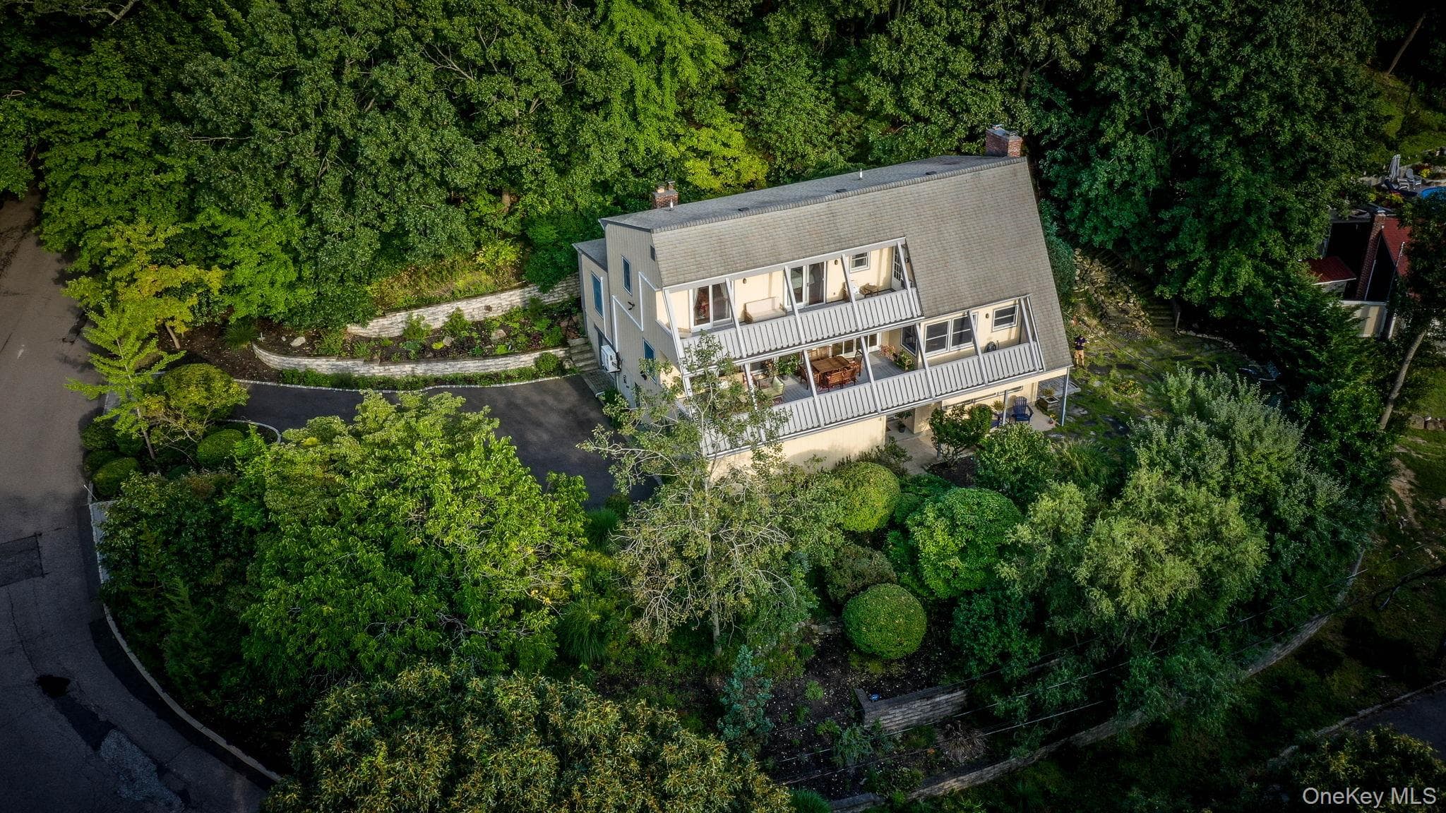 4 Hill Dale Avenue thumbnail 40