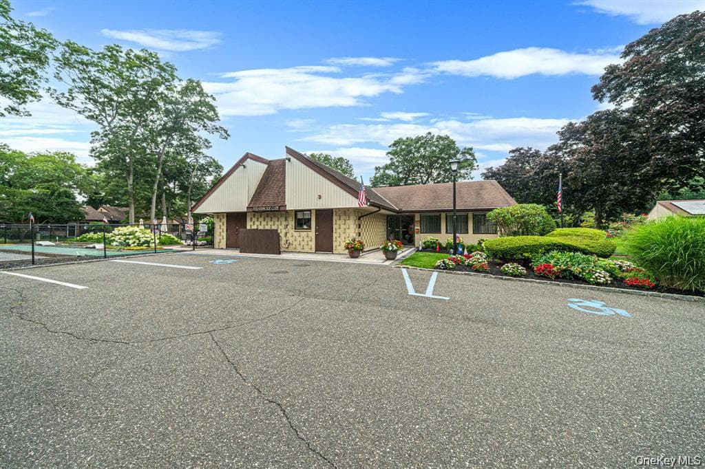 209 Strathmore Gate Drive thumbnail 29