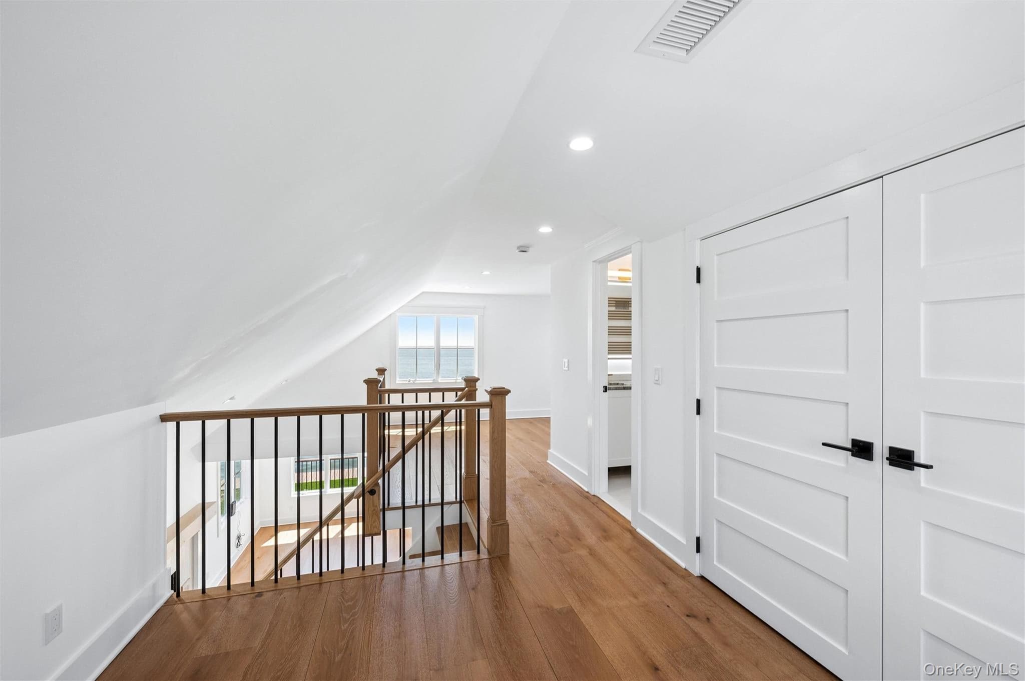 22 Laura Lee Drive thumbnail 21