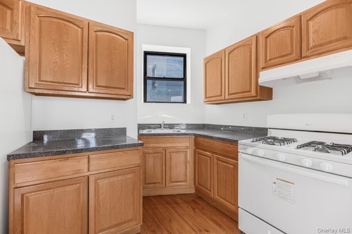 1608 Amsterdam Avenue Unit: 5A thumbnail 10