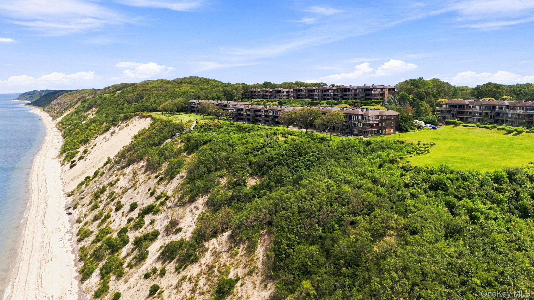 606 Fox Hill Drive thumbnail 38