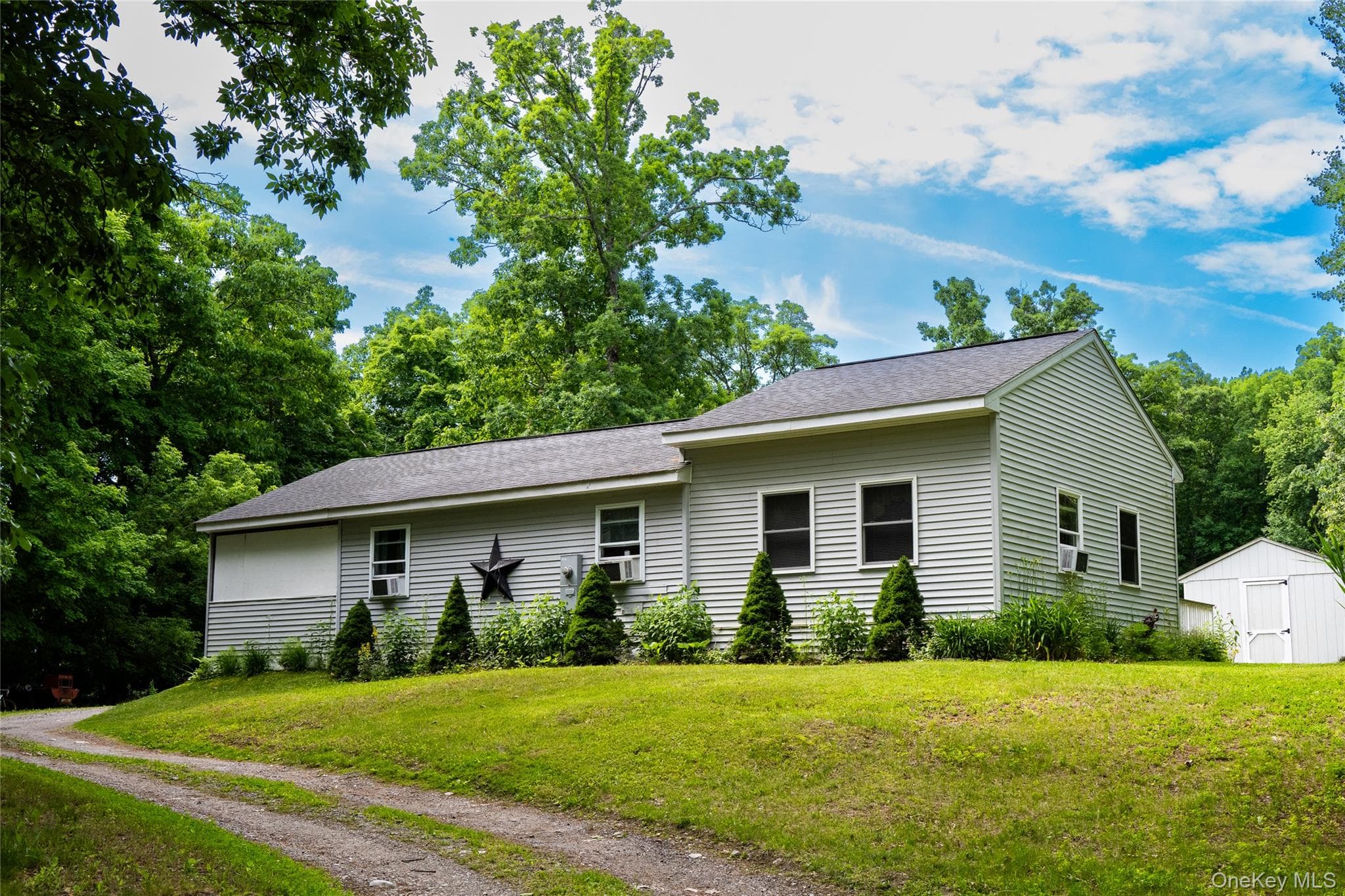 660 Sharon Station Road photo 1