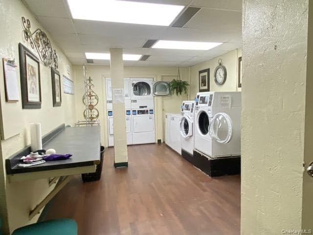504 Merrick RD Unit: 4M thumbnail 10