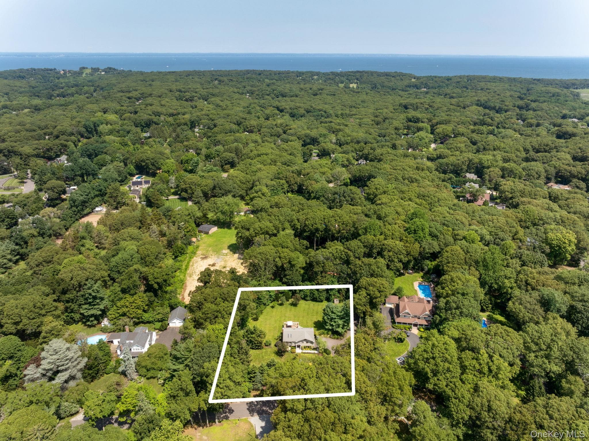25 Brewster Avenue thumbnail 32