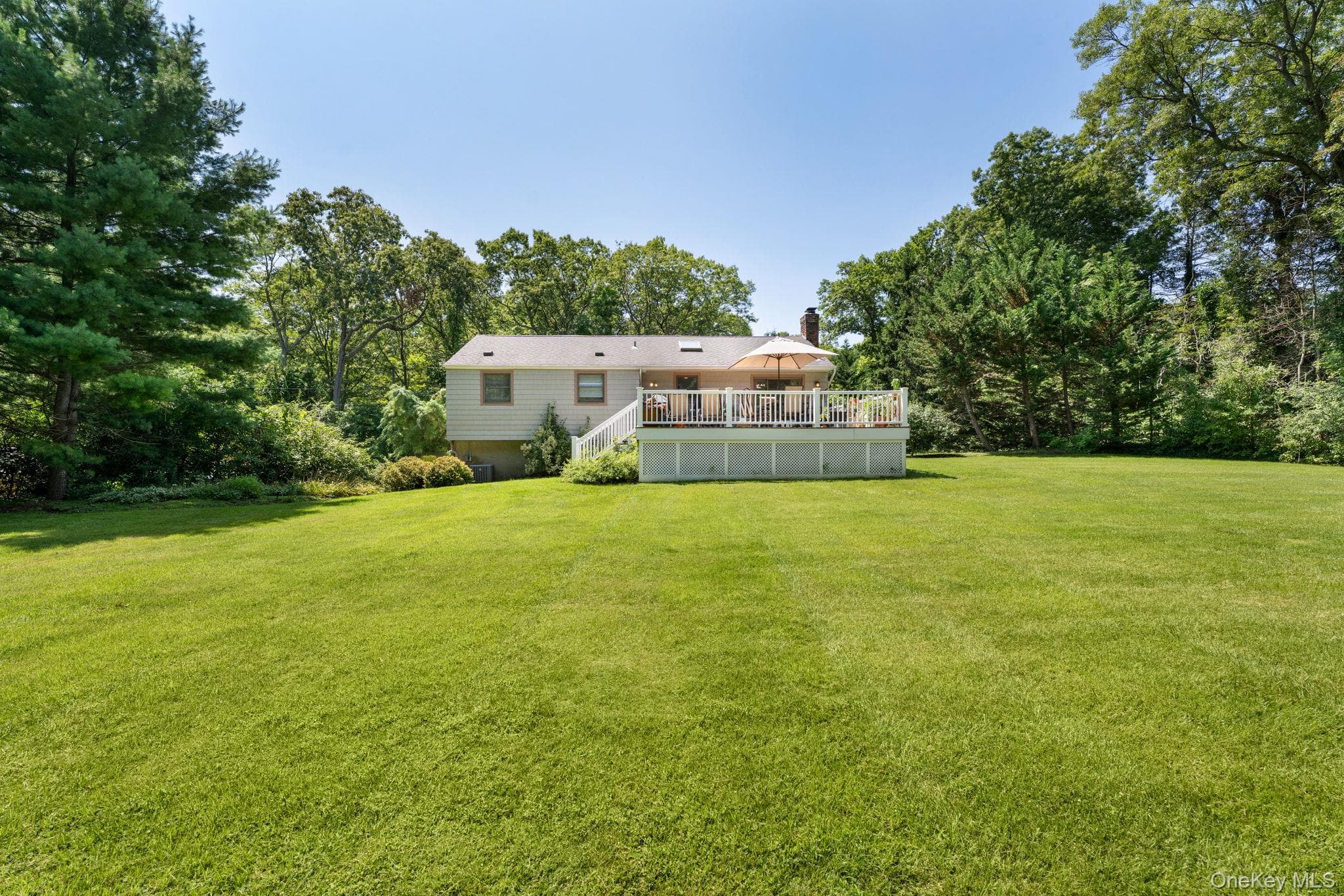 25 Brewster Avenue thumbnail 24