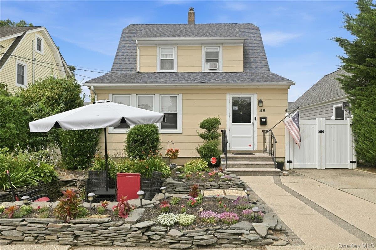 48 Poplar Street photo 1