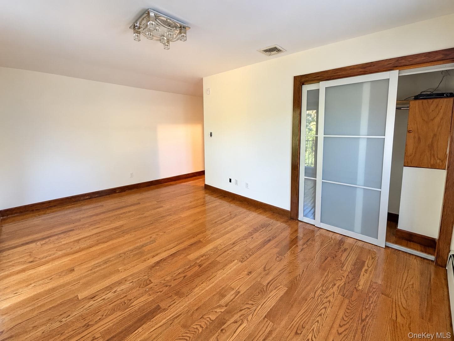 249-75 57th Avenue thumbnail 13