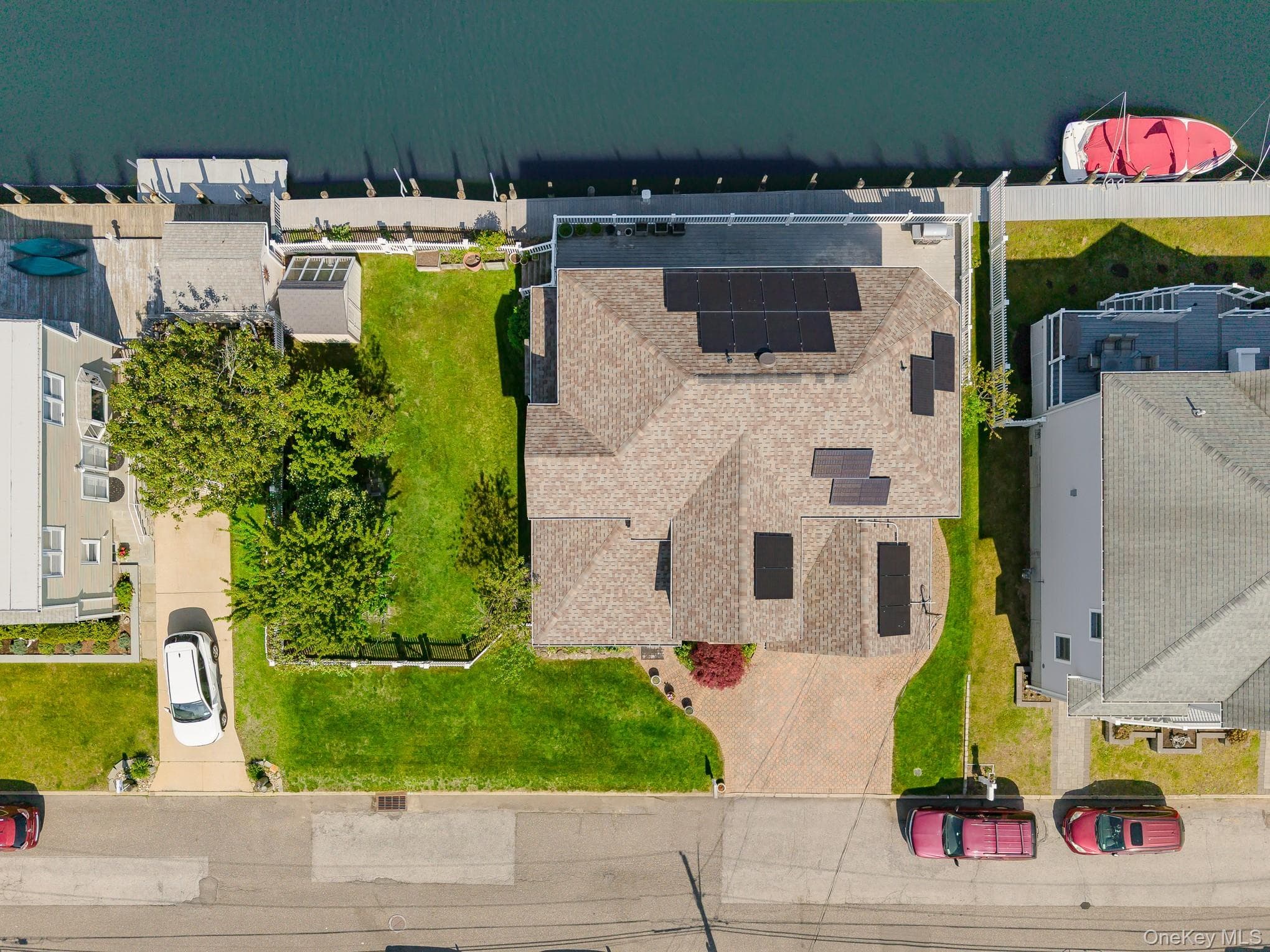 2683 Peconic Avenue thumbnail 45