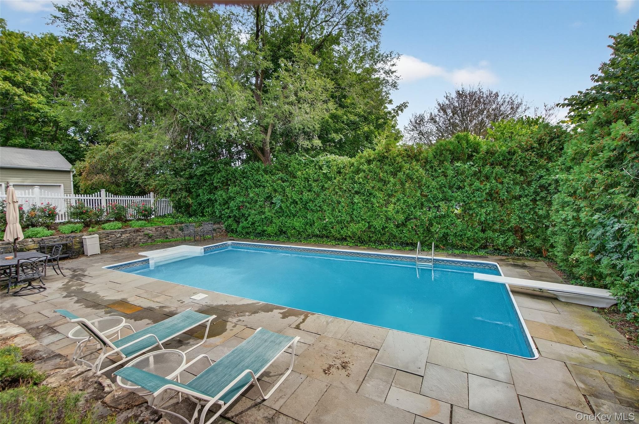 28 Observatory Drive thumbnail 36