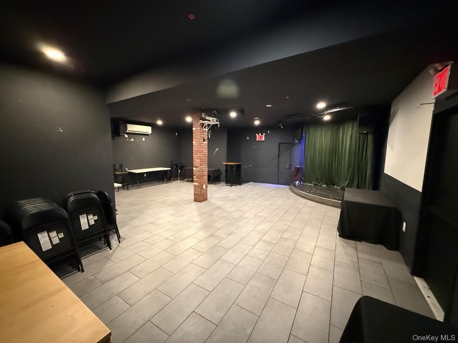 360 Throop Avenue thumbnail 10